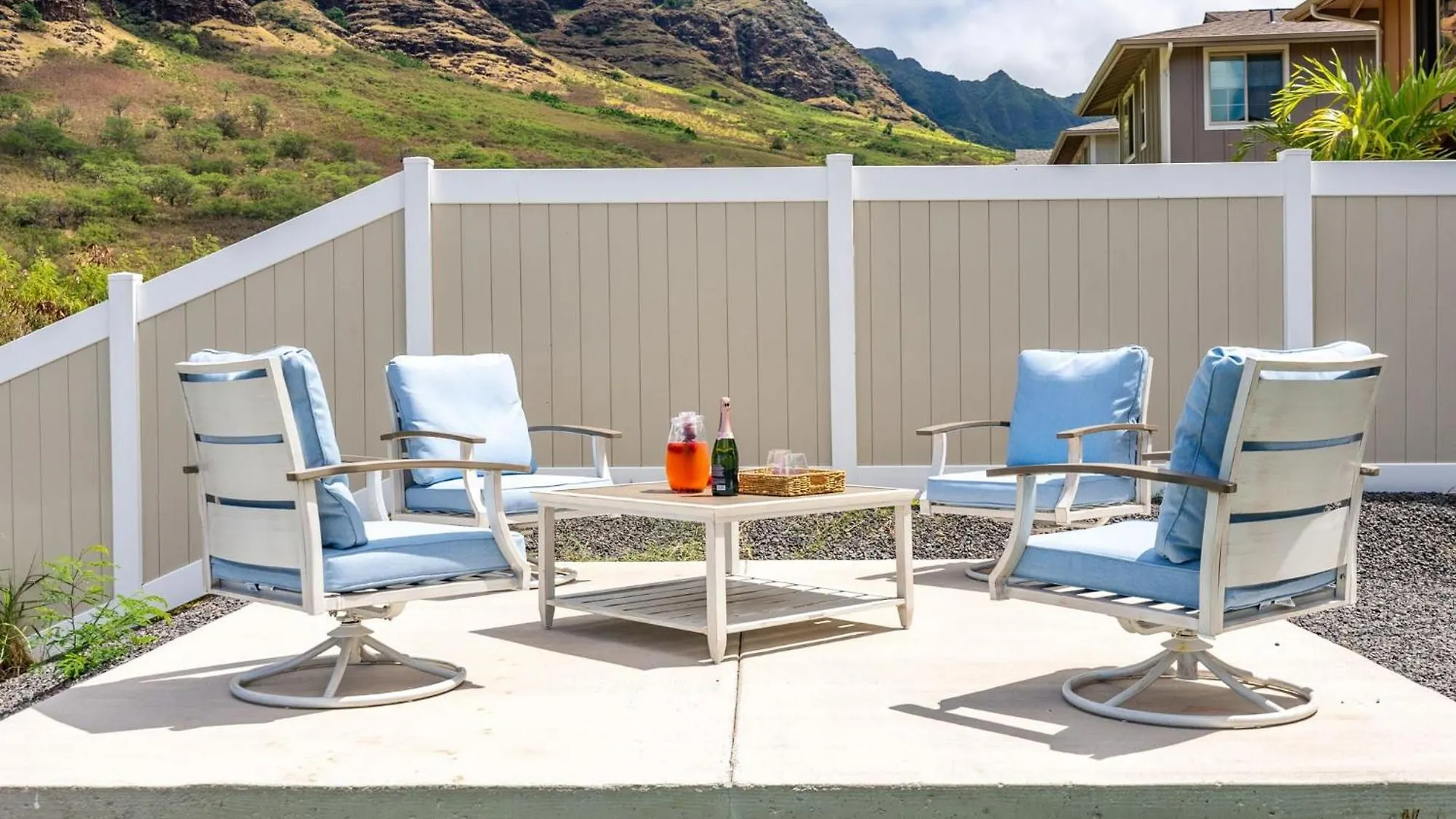 Mauna View By Avantstay 10Min To Beach Backyard Waianae 0*,  United States