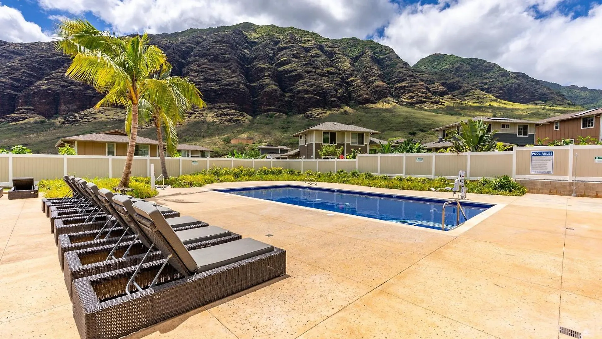 Mauna View By Avantstay 10Min To Beach Backyard Waianae Nyaraló